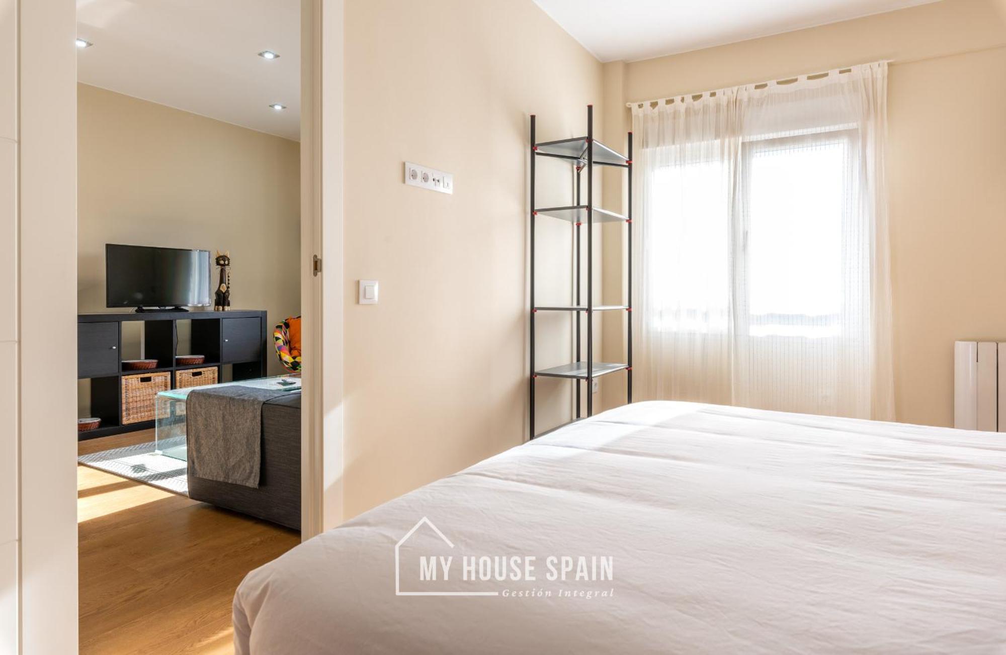 Myhousespain - Radiante Piso Junto A La Playa Gijon Exterior photo